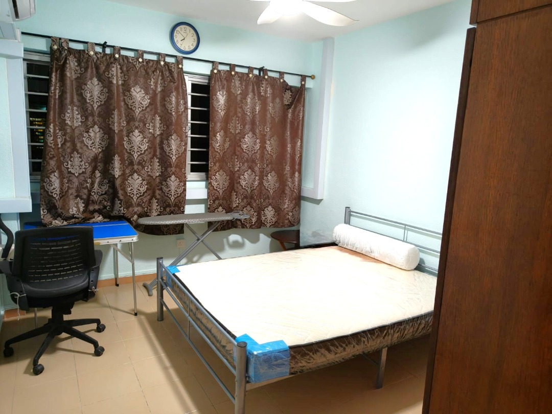 (Category: ) located in . Submitted by your_rental_specialist (Listing ID 1439093146, Image 1). Description: .