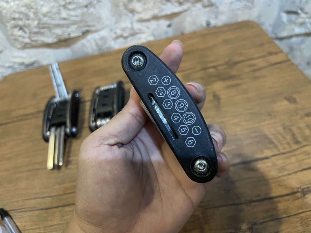 compact foldable multi-tools (Category: Construction Tools & Equipment) located in San Fernando. Submitted by japansurpluselyu (Listing ID 1439122410, Image 2). Description: .