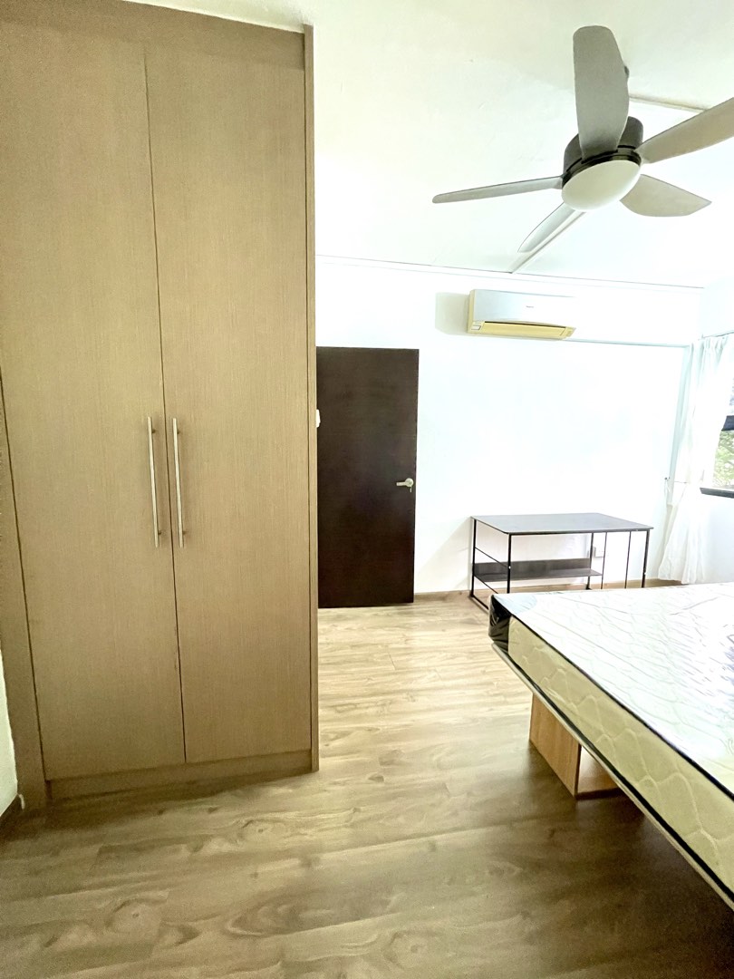 (Category: ) located in . Submitted by jhshop (Listing ID 1439206169, Image 1). Description: .