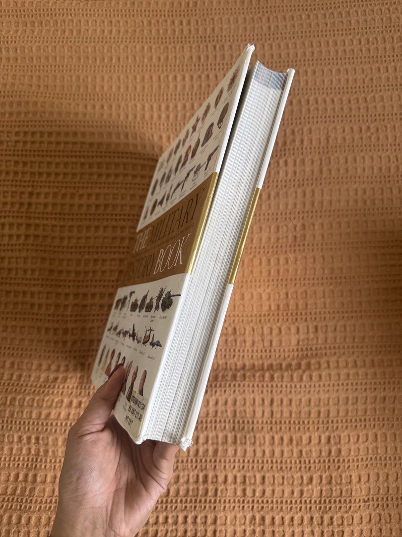 (Copy 1) DK Reference / Educational/ The Military History Book (Category: Textbooks) located in Orani. Submitted by dohertytt (Listing ID 1439113183, Image 3). Description: 2 copies available Copy 1 - SOLD (as posted) Copy2 - dm for pics.