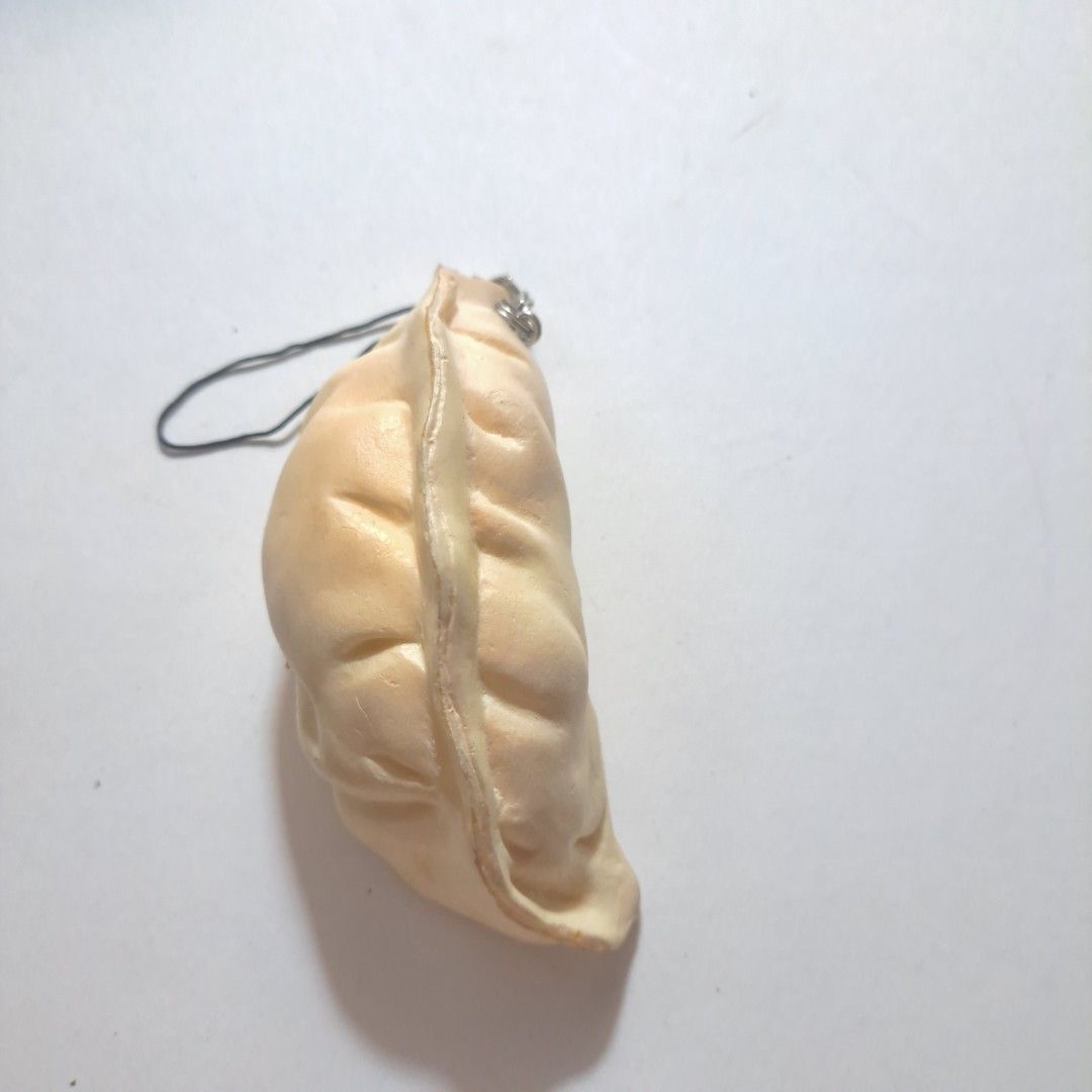 Dumpling squishy Keychain (Category: Designer & Blind Box Toys) located in M'Lang. Submitted by ardinelle.finds (Listing ID 1439214275, Image 1). Description: Feel free to check my listings ~♪ I am willing to give discounts when you buy multiple items 🌱 Location: North Cotabato, Mindanao Couriers accepted: Flash Express, LBC, J&T please don't hesitate to message me for questionsꉂꉂ(ᵔᗜᵔ◍).