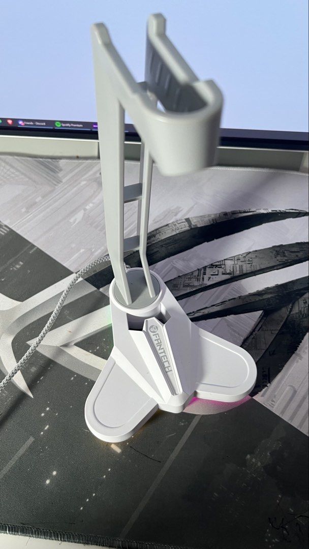 Fantech Headset Stand (Category: Other Accessories) located in Kuala Lumpur. Submitted by jwvakickers (Listing ID 1439192535, Image 2). Description: - Fantech headphone stand in white. - Features integrated RGB lighting. - Sturdy base for stability. - Securely holds your headphones. - No box. .