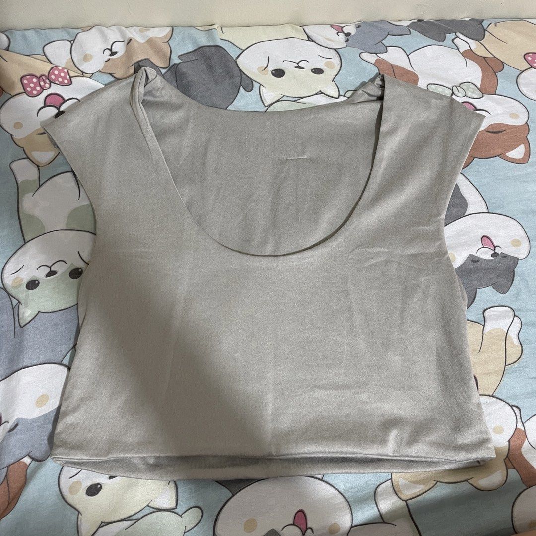 Fhilar Apparel Cath Roundneck Crop Top (Category: Shirts) located in Quezon City. Submitted by leocurations (Listing ID 1439079515, Image 1). Description: has no tag nung binili ko but it's size small ₱50 each.