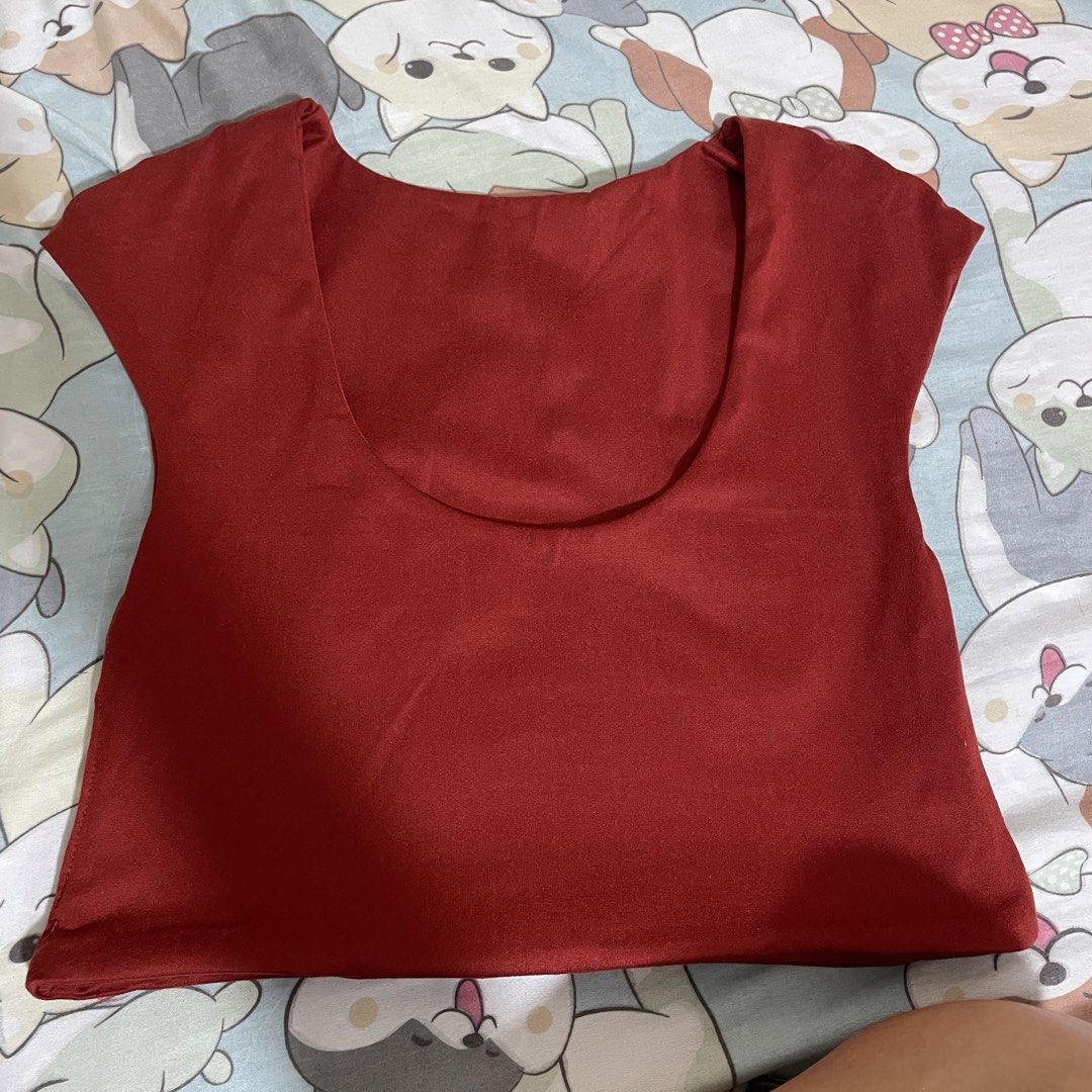 Fhilar Apparel Cath Roundneck Crop Top (Category: Shirts) located in Quezon City. Submitted by leocurations (Listing ID 1439079515, Image 2). Description: has no tag nung binili ko but it's size small ₱50 each.