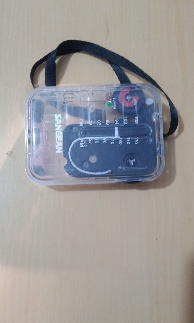 Fm radio reciever working ! (Category: Portable Music Players) located in Bulacan. Submitted by dyazpuzhpley021577r (Listing ID 1439071507, Image 1). Description: note battery cover missing working like new clean item open for pick up or shipp mop gcash ad sf thnk you.