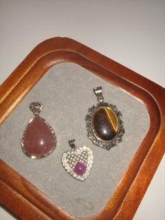 (Category: ) located in . Submitted by crystal1.0 (Listing ID 1439124723, Image 1). Description: .
