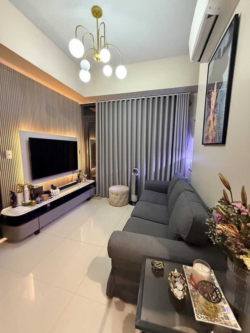 Gray 3-Seater Sofa (Category: Sofas) located in Taguig. Submitted by manilafortrealty.ph (Listing ID 1439138269, Image 2). Description: - 3-seater sofa - Neutral gray color - Classic design - Cushioned seats and armrests - Removable slipcover - Perfect for living rooms - Cozy and comfortable Bought 25k selling only 14K Reason to sell: I want new design sofa .