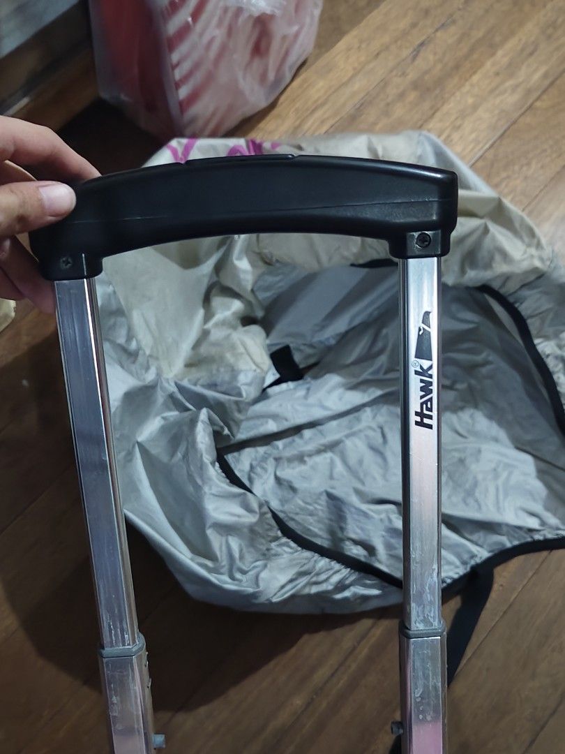 Hawk Sofie trolley boxtype school bag (Category: Strollers) located in Bulacan. Submitted by angel.decluttersx (Listing ID 1439201140, Image 3). Description: ✅all zippers, wheels, trolley handle, and the garter of cover bag are still working well ✅ spacious with sturdy trolley handle ✅still usable and functional for school flaw: minimal discoloration and visible signs of usage ng handle and missing bottle water handle sa side ng bag dm if interes