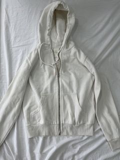 (Category: ) located in . Submitted by a.t_closet (Listing ID 1439123577, Image 1). Description: .
