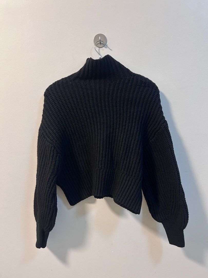 H&M Turtleneck Long Sleeves Crocheted Sweater (Category: Coats, Jackets and Outerwear) located in Makati City. Submitted by rkivegf_ (Listing ID 1439161313, Image 2). Description: — 400 + sf — fits XS-S — H&M — thrifted, bought for 600, worn once lang — cropped boxy fit 🧾: payment first basis (GCash, BDO) 📦: lalamove / LBC (shouldered by buyer) 📍: makati, metro manila.