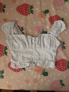 (Category: ) located in . Submitted by deerestcloset (Listing ID 1439123695, Image 1). Description: .