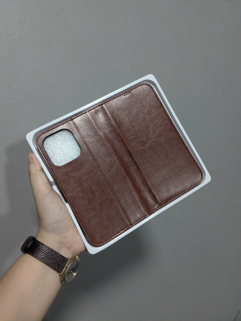 Icarer Leather Flip Case for Iphone 14 pro (Category: Cases & Sleeves) located in Quezon City. Submitted by nnncorner (Listing ID 1439213809, Image 3). Description: Authentic Icarer Leather Flip Case has 3 card slots for Iphone 14 pro 100 authentic! srp 41$ - 2,400+.in pesos selling 890.