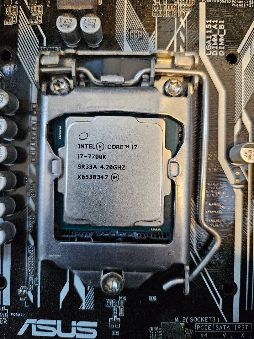 Intel Core i7-7700K CPU459956771074222080