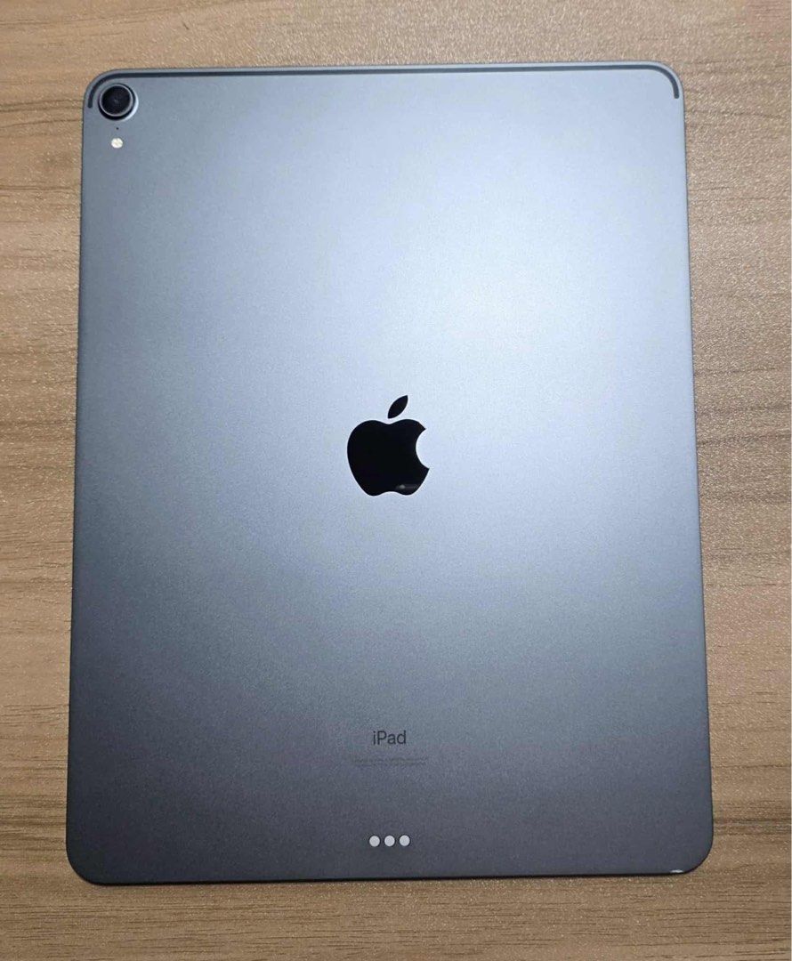 IPAD PRO 12.9 INCH 3RD GEN (Category: iPad) located in Manila. Submitted by ksywn (Listing ID 1439191200, Image 1). Description: NO ISSUES !!!! NEGOTIABLE!! BOUGHT AT POWER MAC BARELY USED.