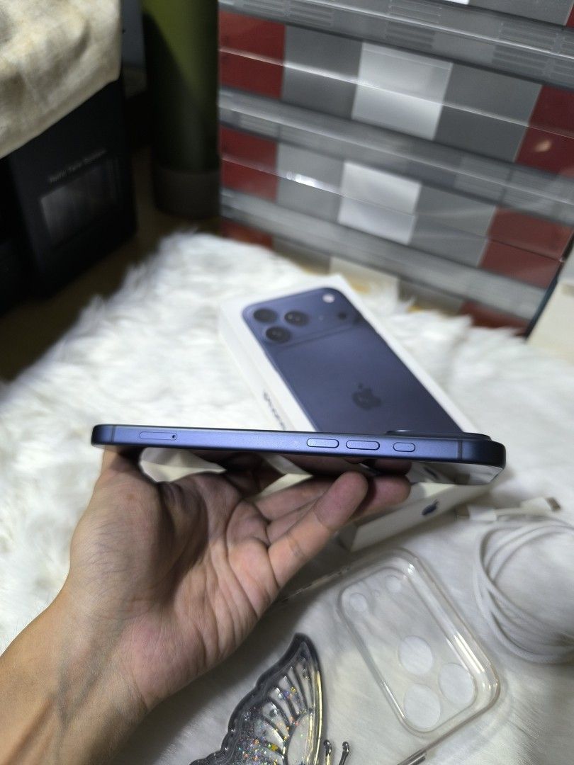 Iphone 17 Pro Max Deep Blue 256GB Smartlocked (Category: iPhone 17 Series) located in Bulacan. Submitted by fhthgadgetsshop (Listing ID 1439159223, Image 3). Description: IPHONE 17 PRO MAX 256GB FOR SALE ⬇️ Iphone 17 Pro Max Deep Blue 256GB 100% Battery Health/82 Cycle Count Smart locked (Smart/TNT/Sun) Under Warranty Until Feb 2027 All Working/Original/No Issue/Repair History Inclusions: Orig Box, Orig Cord, Case MOP: Cash/Bank Transfer/Gcash 💸