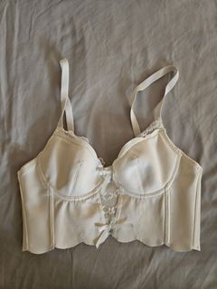 (Category: ) located in . Submitted by theasells (Listing ID 1439075166, Image 1). Description: .