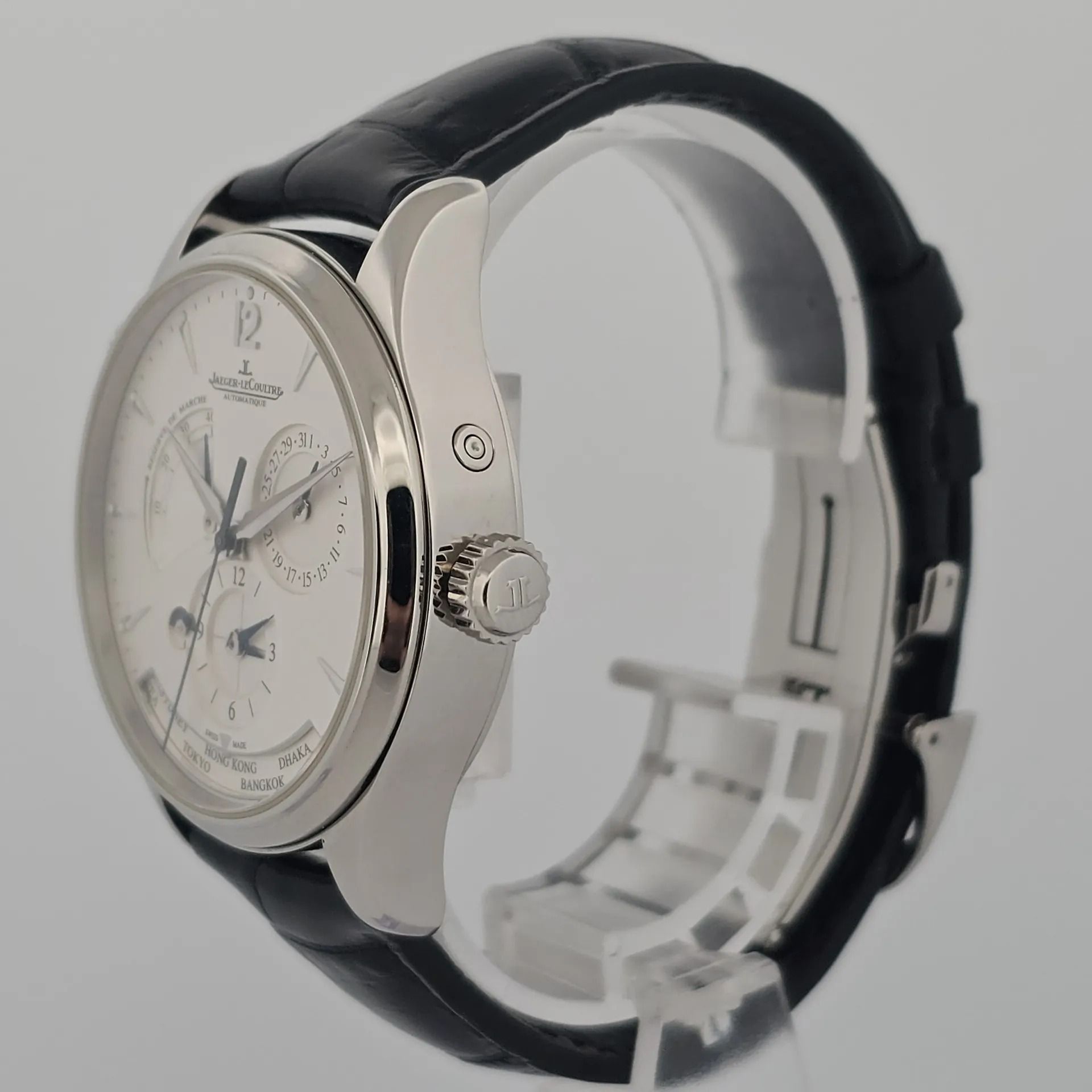 Jaeger-LeCoultre Master Geographic Q1428421 (Category: Watches) located in Singapore. Submitted by watchbanka23 (Listing ID 1439149530, Image 2). Description: WW0007JLC Watch Condition Very Good Warranty Card Year 2015 Diameter 39mm Movement Automatic Case Material Steel Dial Color Silver Accessories Includes original certification documents.