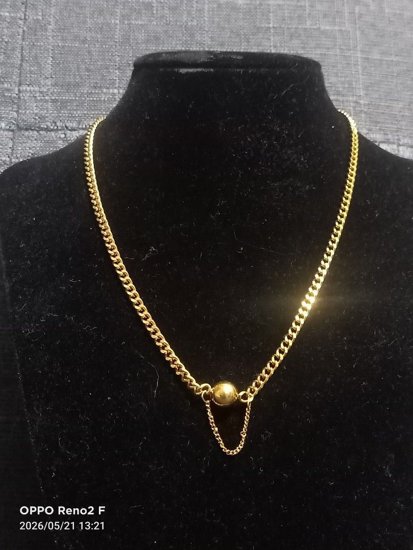 Japan Gold tone Necklace (Category: Necklaces) located in Las Pinas. Submitted by chariepadilla (Listing ID 1439114143, Image 2). Description: Size 16-18".