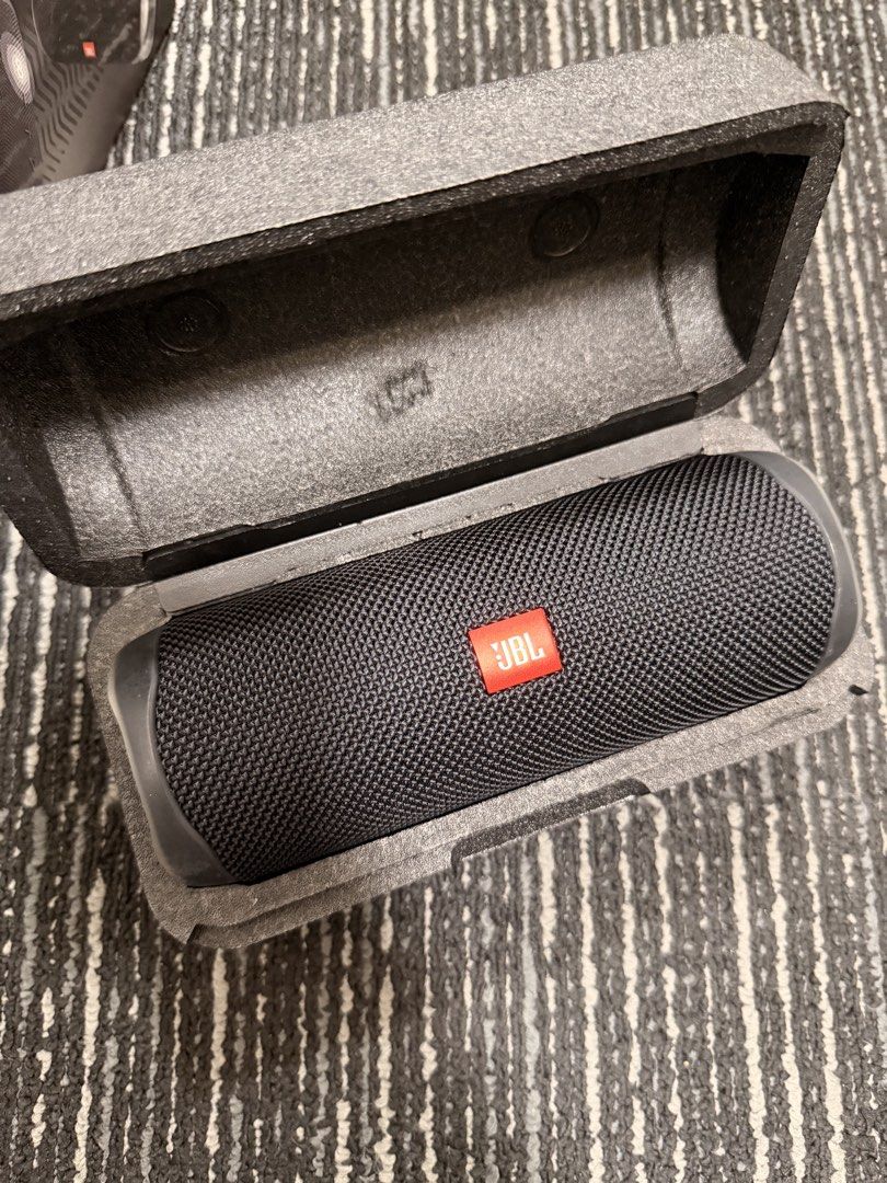 JBL Flip 5 Bluetooth Speaker464344822013634563