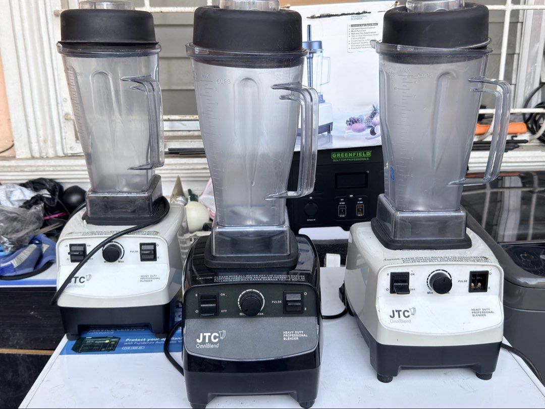 JTC OmniBlend Heavy Duty Blender (Category: Juicers, Blenders & Grinders) located in San Pedro. Submitted by stuffsandfinds (Listing ID 1439170075, Image 1). Description: 6500 (1) set Take all for 16.8k - Heavy-duty JTC OmniBlend professional blender - Pulse function and variable speed control - Clear container with measurement markings - Available in black and white base - Perfect for commercial or home use.