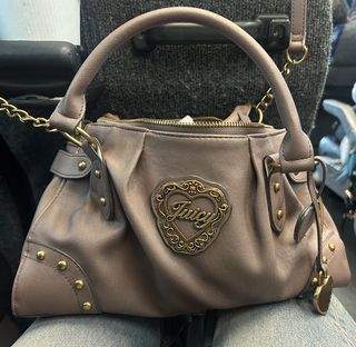 (Category: ) located in . Submitted by 97shawty (Listing ID 1439236346, Image 1). Description: .