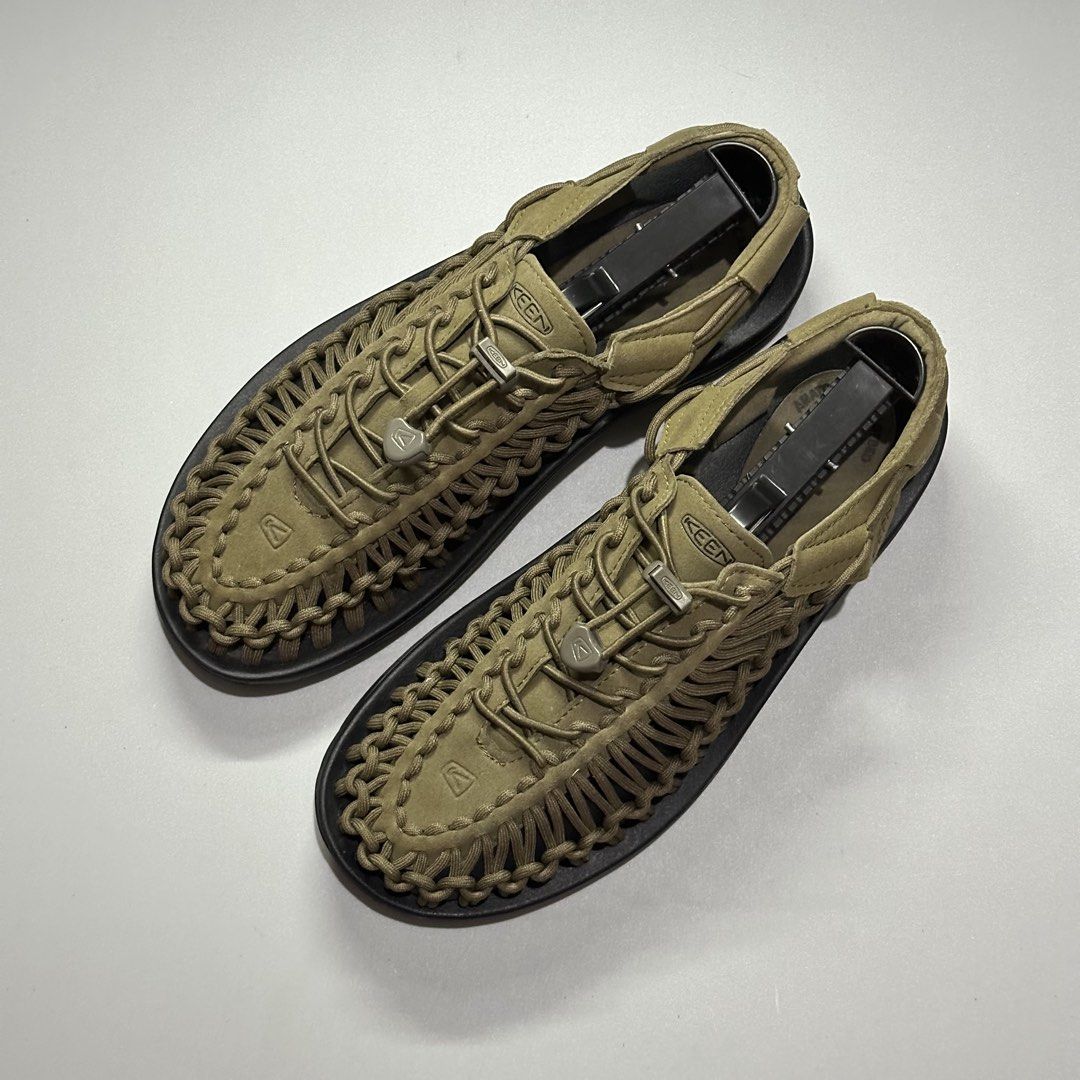 KEEN UNEEK SANDALS (Category: Slippers & Slides) located in Baguio. Submitted by macshop_items (Listing ID 1439174425, Image 3). Description: KEEN UNEEK SANDALS - Size 9us(27cm) - Excellent condition - Signs of usage ₱ 1,980 + sf.