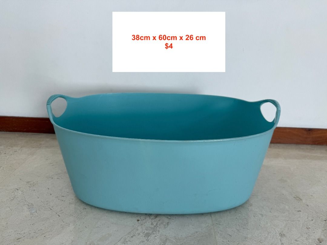 Laundry basket460774040593377280