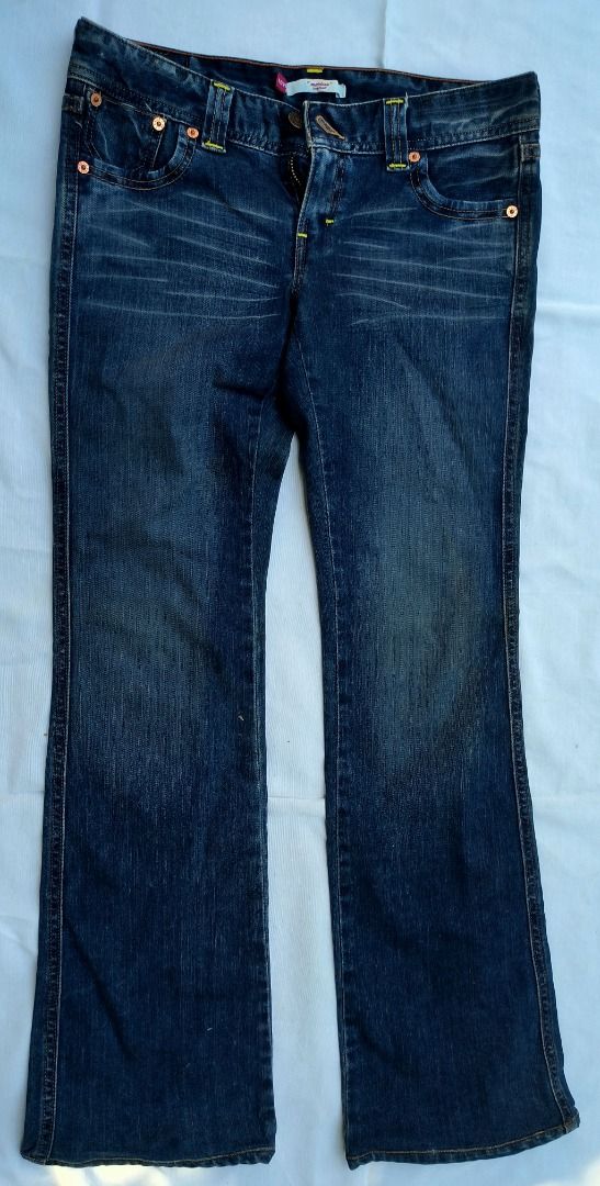 Levi's Women's Vintage bootcut (Category: Jeans) located in Makati City. Submitted by ropeburn (Listing ID 1439191000, Image 3). Description: Vintage womens's heavy 100% cotton Marissa bootcut w:32 L:37.5 Length: 37.5 Low waist: Rise: 8.5" Thigh: 7.5" Leg Opening: 8.5" .