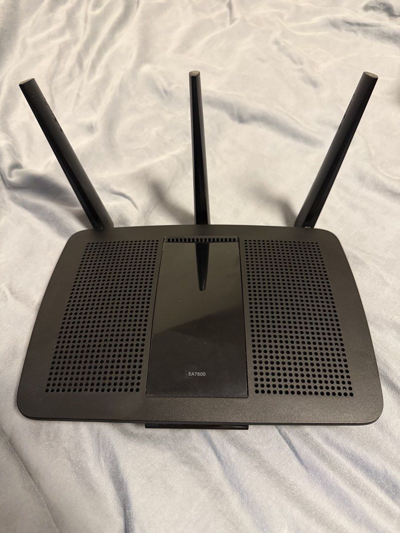 Linksys EA7500 Router460398769702840320
