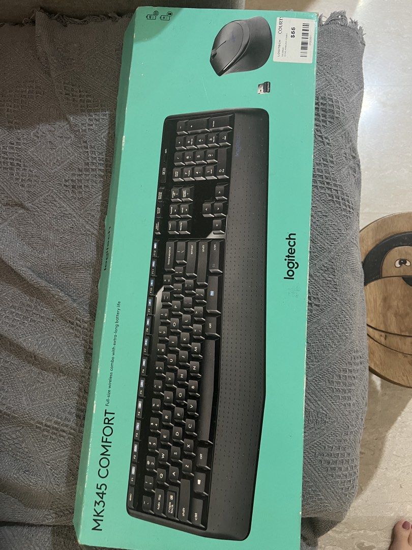 Logitech MK345 Comfort Wireless Keyboard and Mouse Combo460170360406026240