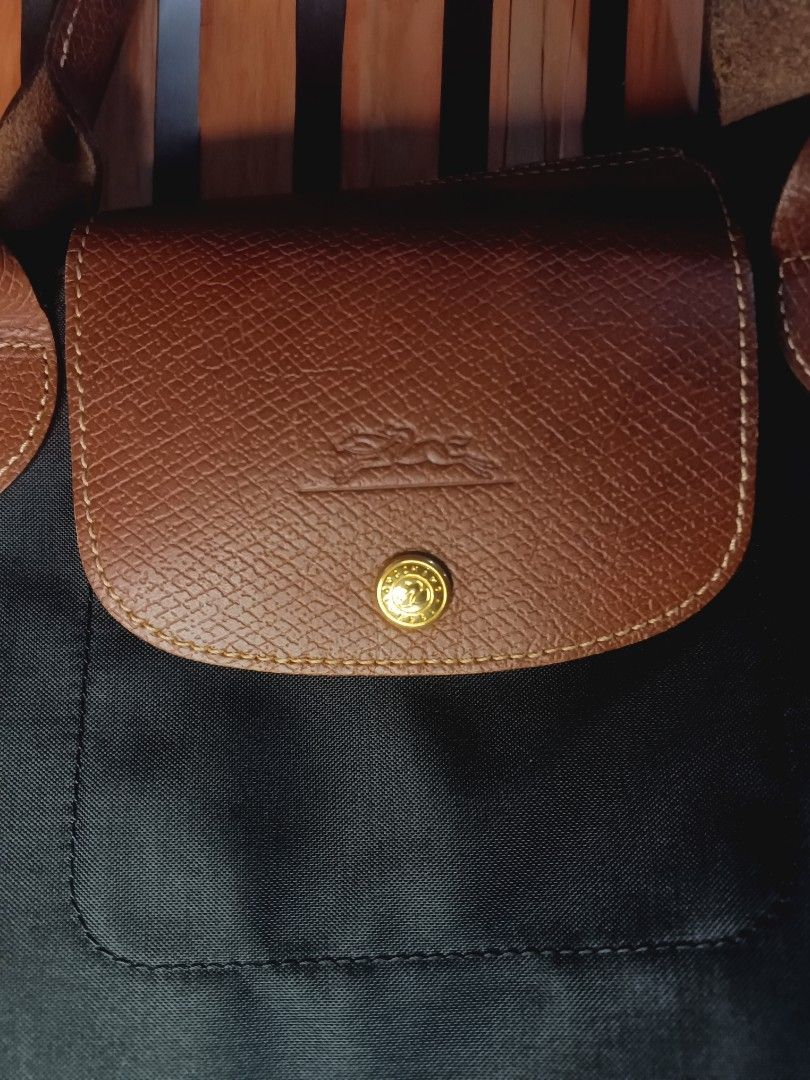 long champ shoulder bag (Category: Luxury Bags & Wallets) located in Malaybalay. Submitted by job_curated (Listing ID 1439117947, Image 2). Description: .