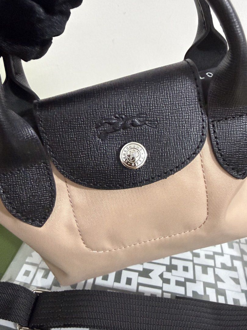 Longchamp energy mini ex (Category: Luxury Bags & Wallets) located in Cabuyao City. Submitted by baglover1111 (Listing ID 1439087670, Image 3). Description: Guaranteed authentic Brand new.