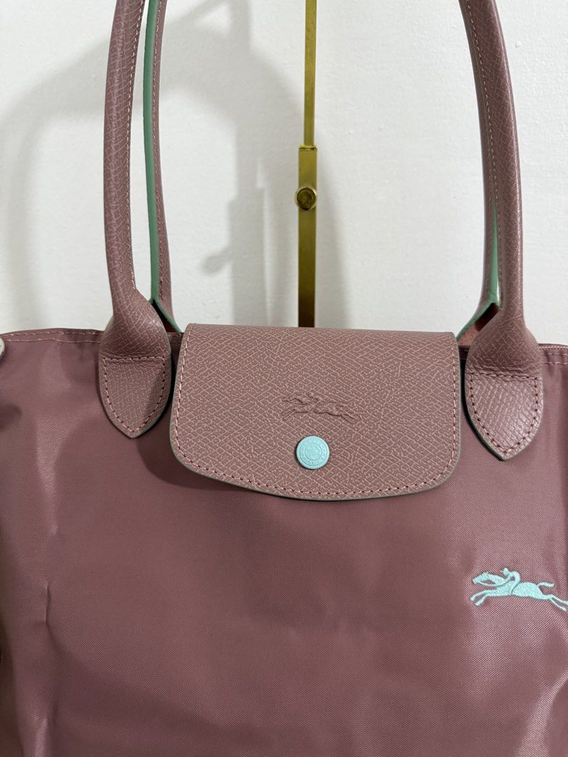 Longchamp medium long handle (Category: Luxury Bags & Wallets) located in Cabuyao City. Submitted by baglover1111 (Listing ID 1439086316, Image 3). Description: Brand new guaranteed authentic .
