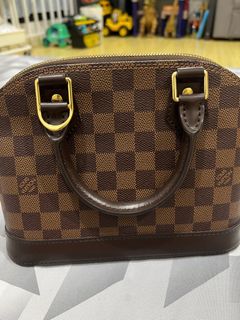(Category: ) located in . Submitted by darnaaaaaa (Listing ID 1413478702, Image 1). Description: .