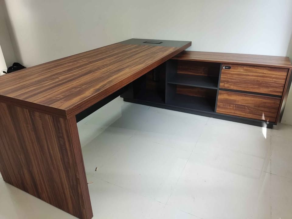 L-Shaped Office Desk with Storage Office Partition Office Furniture (Category: Office Furniture & Fixtures) located in Paranaque City. Submitted by alexa_ltsdeco (Listing ID 1439150540, Image 1). Description: For inquiry, Quotation, estimate and orders please call us for faster transaction or kindly send your floor plan layout via email: Look for Ms. Anne -Sale's Executive- 📞V I B E R NUMBER - 09318363986 📩Email: roxanne25.ltsdecofurniture(at)g