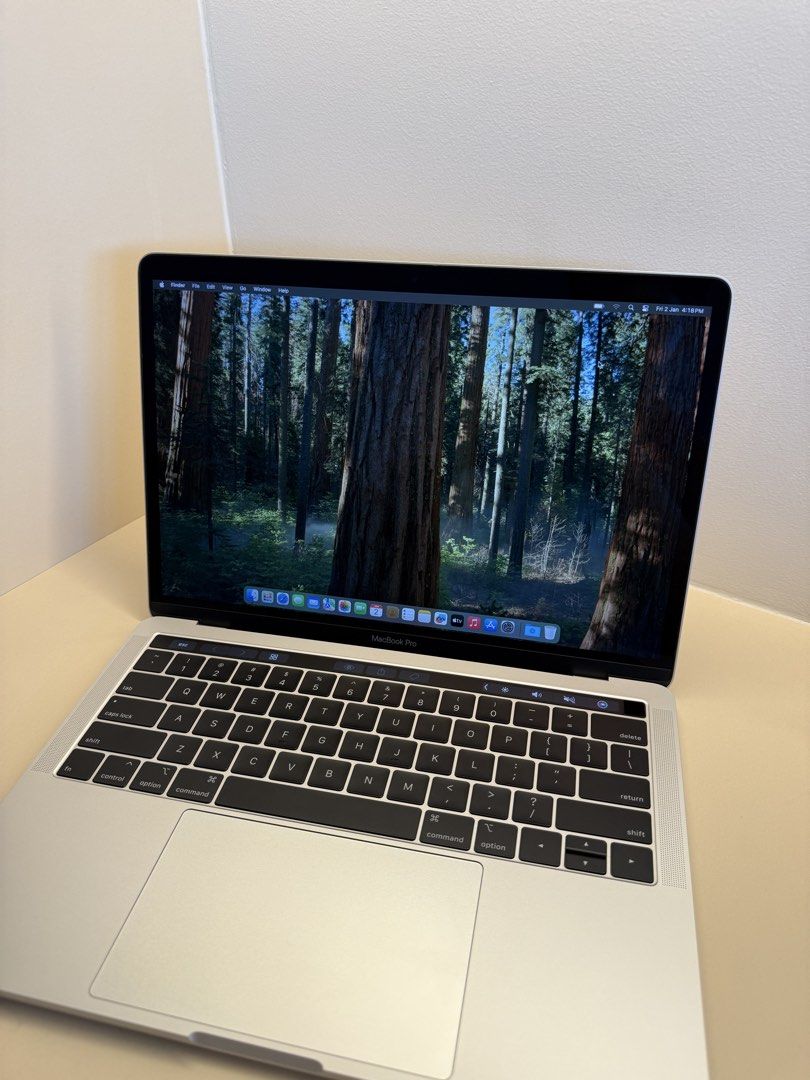 MacBook Pro 13-inch (2019)460160536067461124