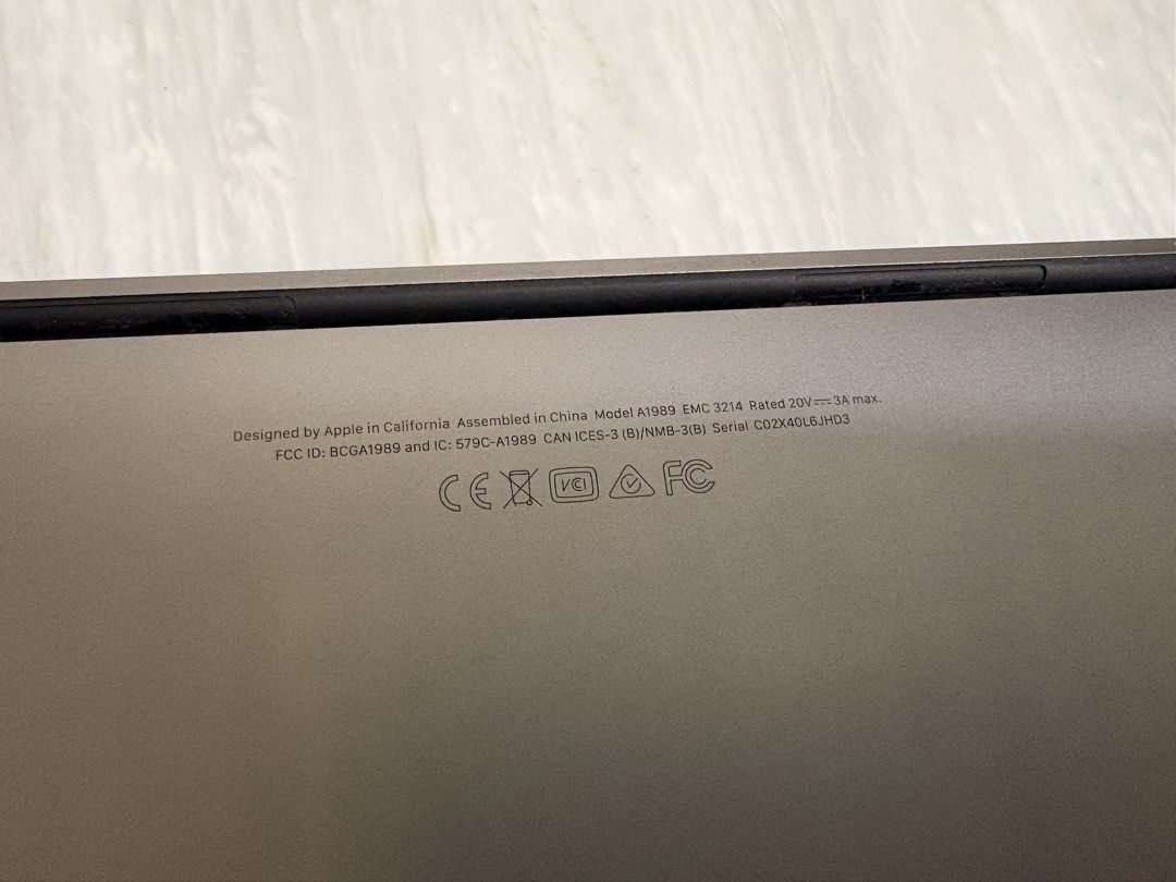 MacBook Pro 2018 Spoilt460162315080837123