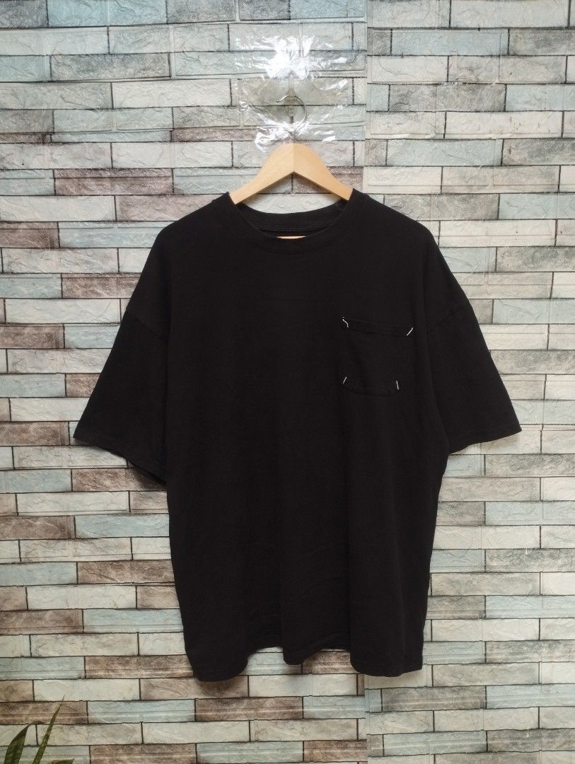 Maison Margiela (Category: Tshirts & Polo Shirts ) located in Manila. Submitted by sayd-thrift (Listing ID 1439151407, Image 1). Description: Maison Margiela Pocket Tee 50 on tag •W26'-L30 •Need Wash •No Flaws ₱850 + sf Location / Mindanao, Davao City 📍.