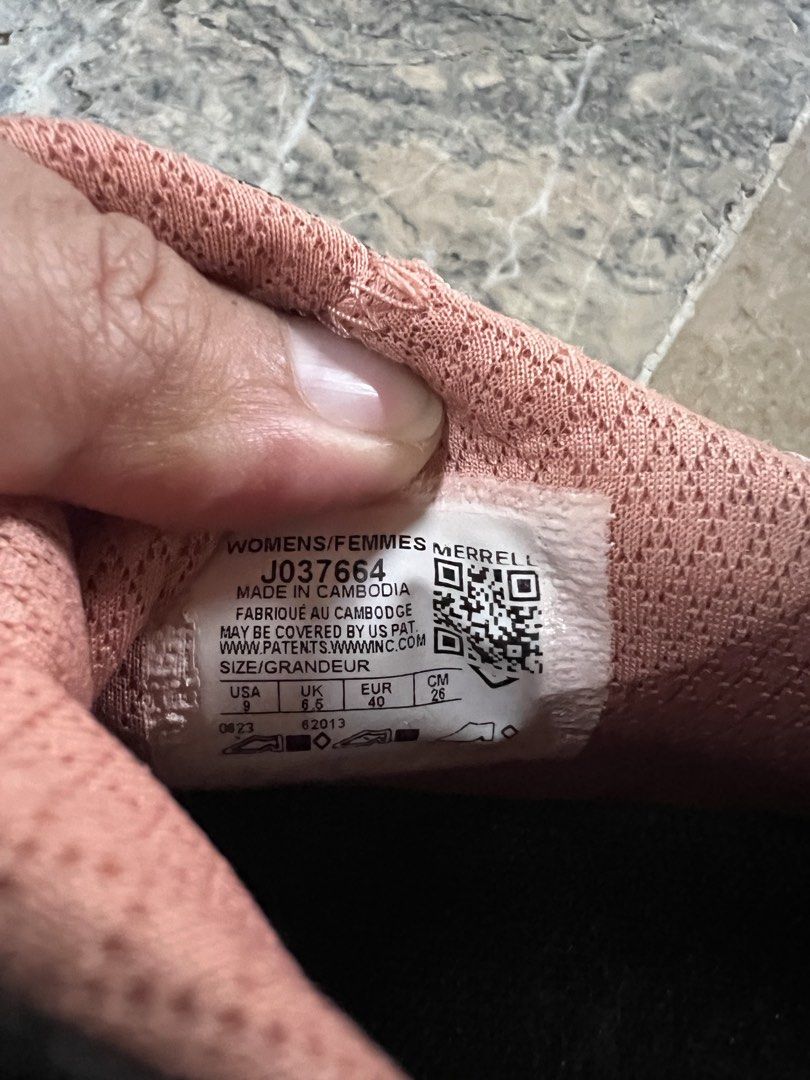 Merrell Bravada Edge (Category: Sneakers) located in Bacolod City. Submitted by chikiverd (Listing ID 1439248201, Image 3). Description: - Merrell women's trail sneakers - Color: Gray, olive green, and pink - Size: US 9, UK 6, EUR 40, CM 26 - Features: Mesh upper, lace-up closure, Merrell logo - Made in Cambodia - no box.