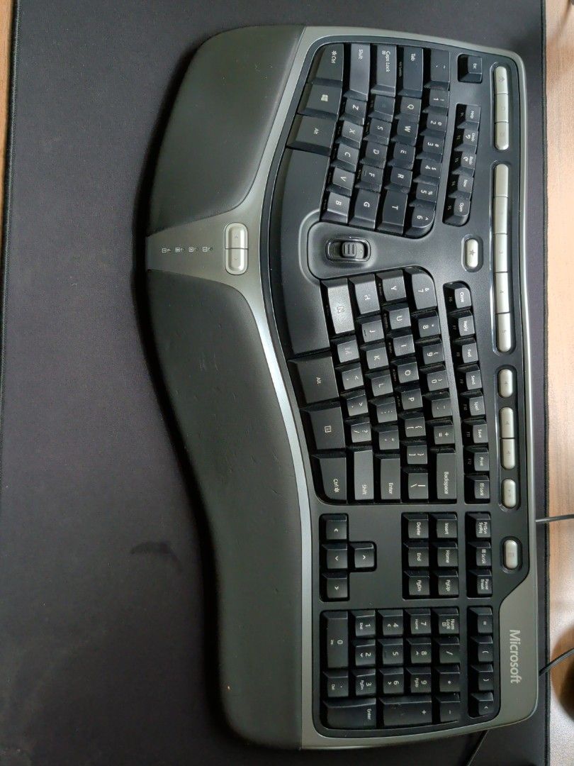 Microsoft Natural Ergonomic Keyboard 4000460057270970624000