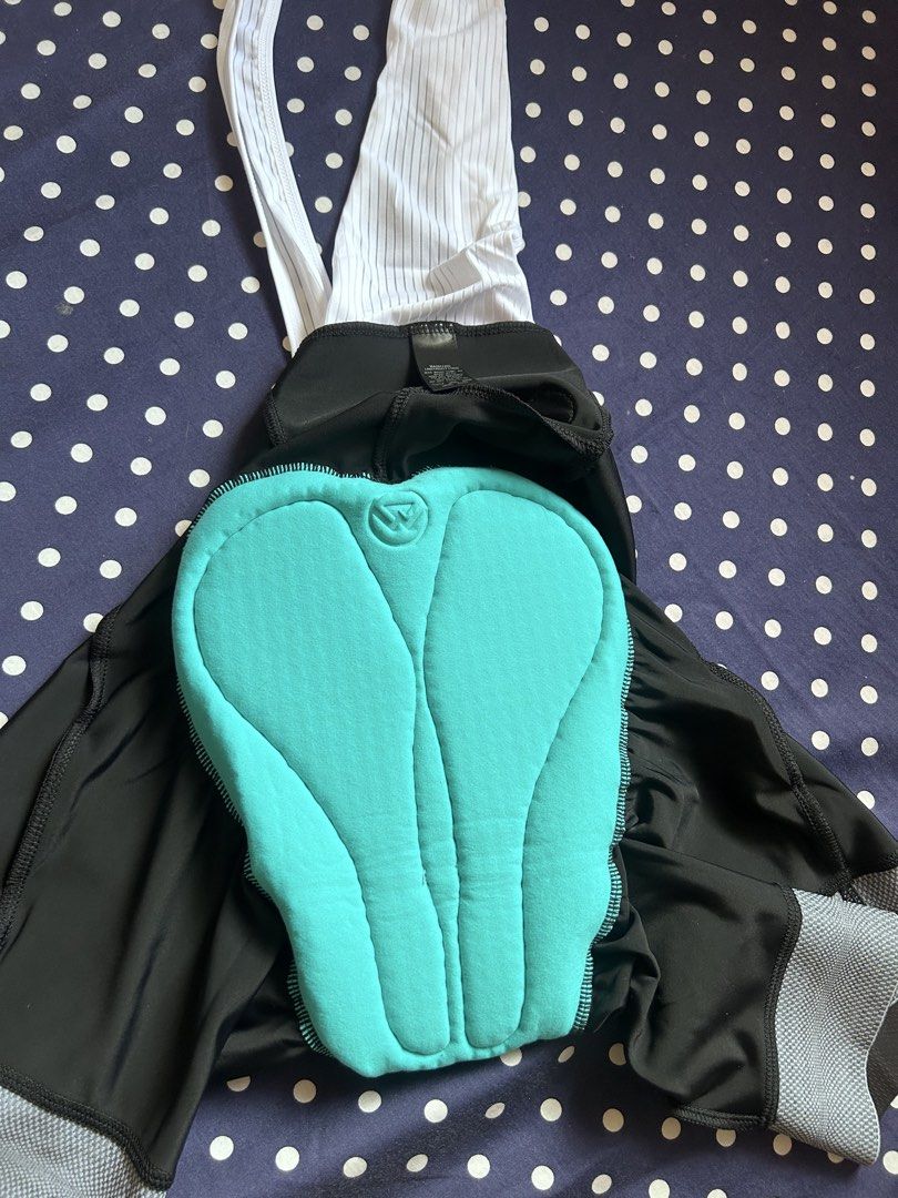 Monton Cycling Bib Shorts Small (Category: Bicycles) located in Quezon City. Submitted by adarpgaming (Listing ID 1439116810, Image 3). Description: Brandnew!! Rush price!! fix po Wrong size delivered Size Small Asia Pickup or lalamove/J&T : Kamias Quezon City .