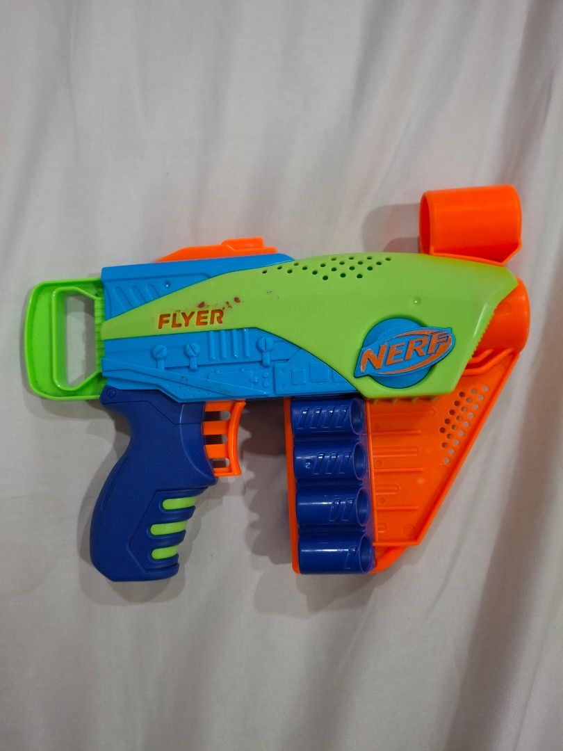 Nerf Elite Jr. Flyer with Darts (Category: Action & Battle Toys) located in Quezon City. Submitted by olx.jodi (Listing ID 1439182082, Image 3). Description: .