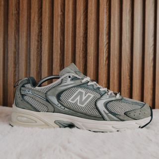(Category: ) located in . Submitted by ninetenkicksofficial (Listing ID 1439114541, Image 1). Description: .