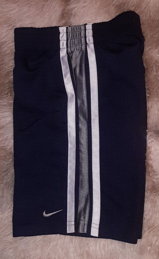 Nike Boys' Shorts Size 6 (Category: Babies & Kids Fashion) located in Baguio. Submitted by missyjhen81 (Listing ID 1439202378, Image 3). Description: 📝📷Products and Photos and Information • Onhand • Actual photos • Clean items • Accurate sizes • Fast replies • Careful packing • Honest descriptions *Product color image may slightly differ due to lighting. 💳Payment Methods • GCASH • Maya • BPI Bank Transfer NOTE: • Make an offer only if you are 