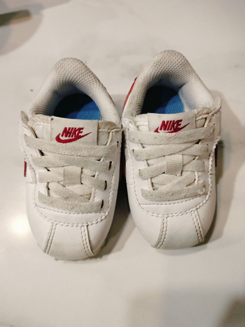 Nike Cortez Baby Shoes (Category: Babies & Kids Fashion) located in San Pedro. Submitted by andiandmommy (Listing ID 1439089942, Image 2). Description: - Authentic Nike Cortez baby shoes can ship via lalamove or j&t - good condition just needs a little cleaning.