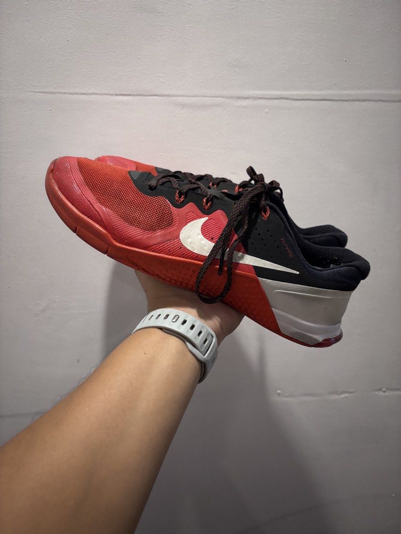 Nike Metcon 2 (Category: Sneakers) located in Valencia. Submitted by bukidthrift (Listing ID 1439178053, Image 2). Description: AUTHENTIC/LEGIT 💯 SIZE 10.5 US | 9.5 UK | 44.5 EUR | 28.5 CM GOOD CONDITION WITH NOTICABLE SIGN OF USAGE NOTE: THRIFTED PAIR ONLY. PLEASE MANAGE YOUR EXPECTATIONS. PAYMENT FIRST ✅ NO COD/COP ❌ MOP GCASH/GOTYME 💳 BUKIDNON MINDANAO LOC 📍.