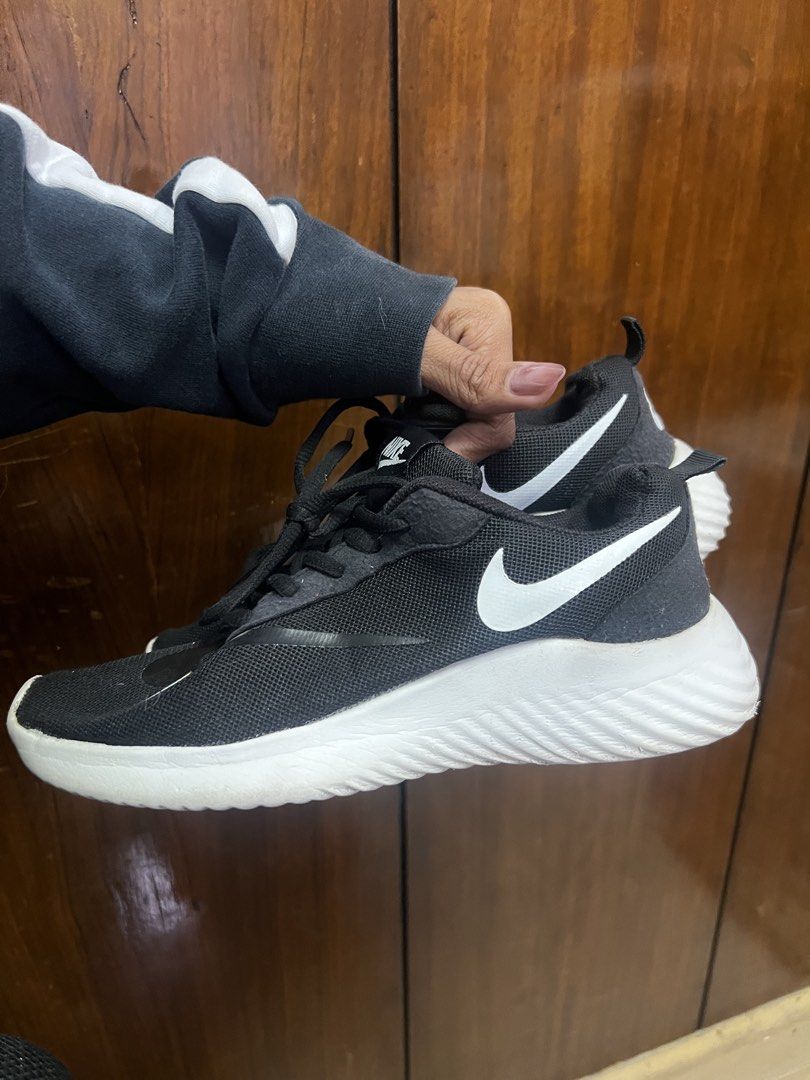Authentic Nike Women's Sneakers (Category: Sneakers) located in Manila. Submitted by moon_2026 (Listing ID 1439206413, Image 3). Description: - Black Nike sneakers - Size: US 6.5, UK 4, EUR 37, 23.5 cm - White soles and swoosh logos - Black laces - Mesh upper - Made in Vietnam - Minor wear on soles -what you see is what you get.