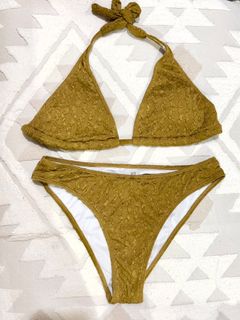 (Category: ) located in . Submitted by Love2Shop (Listing ID 1439120713, Image 1). Description: .