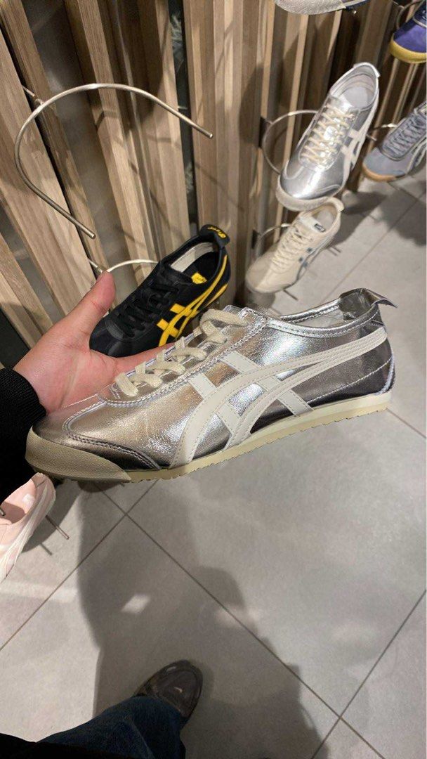 Onitsuka Tiger Japan Pasabuy (Category: Sneakers) located in Manila. Submitted by joshtoleds (Listing ID 1439233314, Image 3). Description: Onitsuka Tiger Japan Pasabuy 🎌 Onitsuka Tiger Mexico 66 - ₱7000 Onitsuka Tiger Mexico 66 SD - ₱8500 Onitsuka Tiger Mexico 66 Slip-On - ₱6800-₱8000 (depends on the design) ETA: June 11 Cut-off for orders: June 6 50% DP required 😄 Much much much much cheaper than in the Philippines :) Open for other shoe pasa