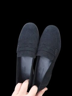 (Category: ) located in . Submitted by wise.thriftqueen88 (Listing ID 1439224223, Image 1). Description: .